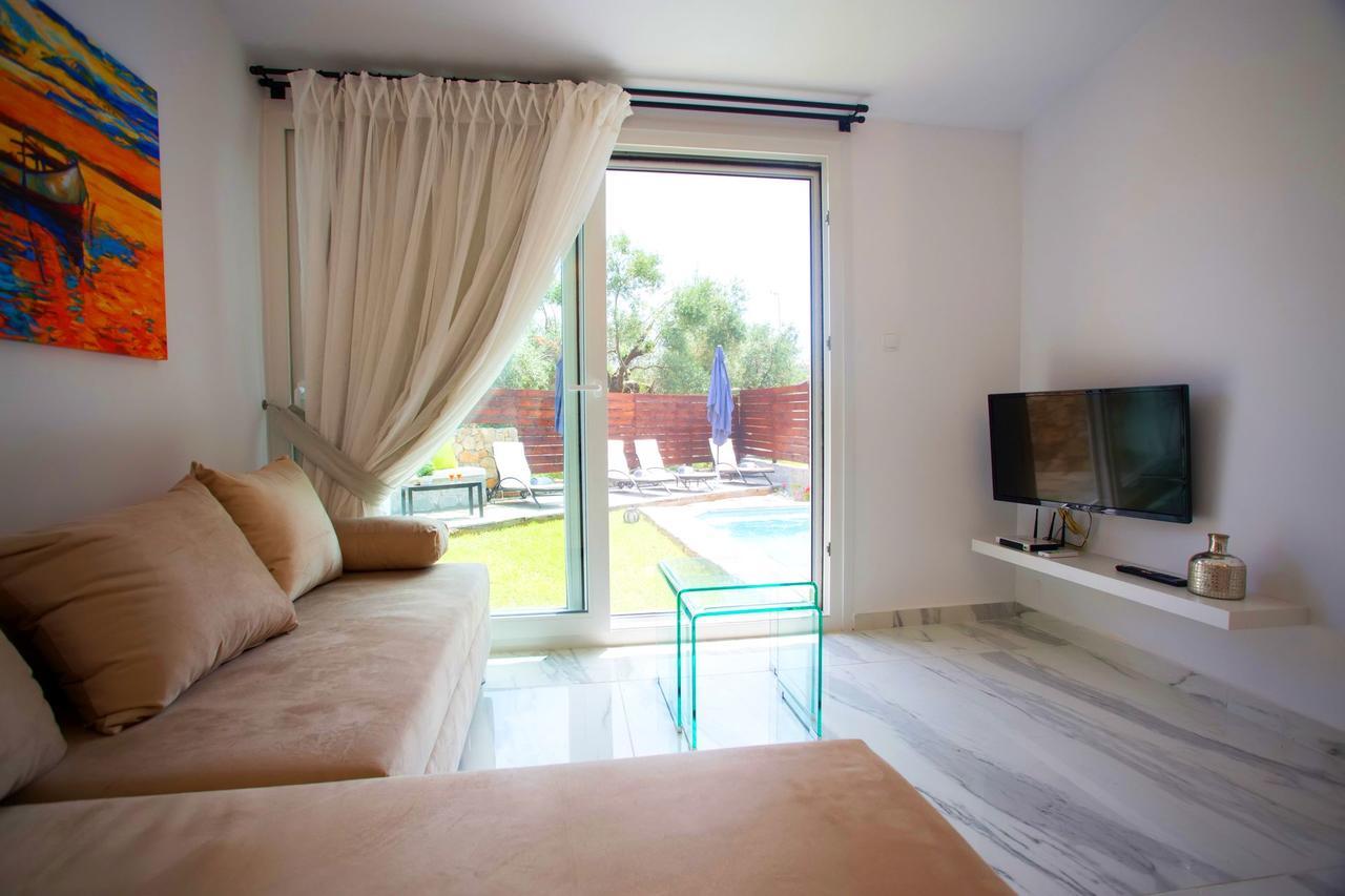 Salonikiou Luxury Residences