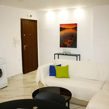 Salonikiou Beach Apartments & Villas Agios Nikolaos  Exterior photo