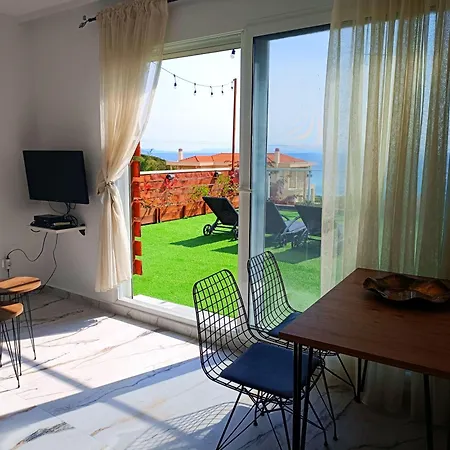 Salonikiou Beach Apartments & Villas Agios Nikolaos  Exterior photo