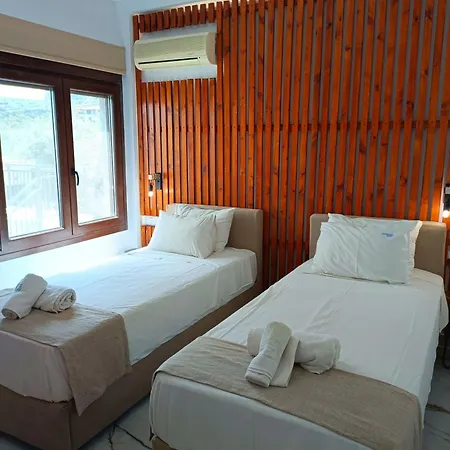 Salonikiou Beach Apartments & Villas Agios Nikolaos  Exterior photo