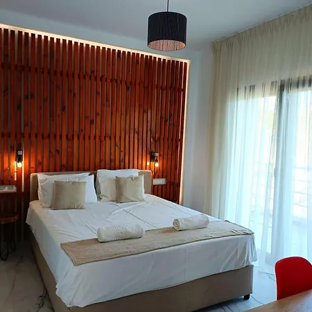 Salonikiou Beach Apartments & Villas Agios Nikolaos  Exterior photo