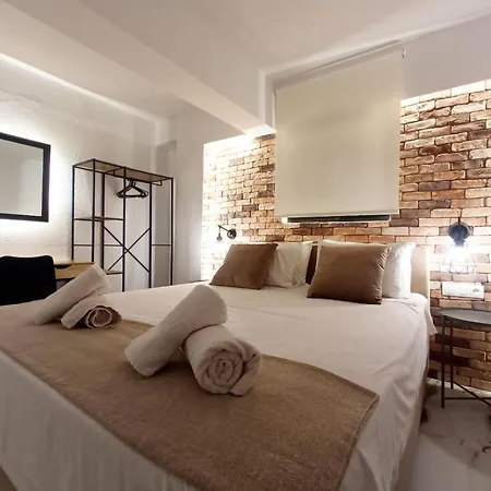 Salonikiou Beach Apartments & Villas Agios Nikolaos  Exterior photo