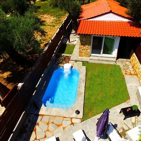Salonikiou Beach Apartments & Villas Agios Nikolaos  Exterior photo