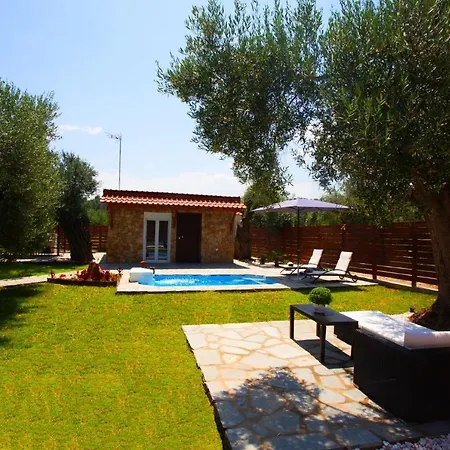 Salonikiou Beach Apartments & Villas Agios Nikolaos  Exterior photo